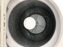 Load image into Gallery viewer, Whirlpool Inglis Washer and Gas Dryer Set - 6039 - 7541