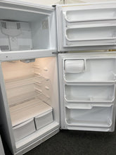 Load image into Gallery viewer, Frigidaire Refrigerator - 3090