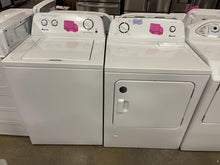 Load image into Gallery viewer, Amana Washer and Gas Dryer Set - 0140 - 1983