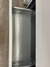 Load image into Gallery viewer, Amana Electric Coil Stove - 0711