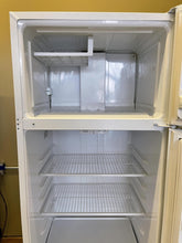 Load image into Gallery viewer, HotPoint Refrigerator - 0199