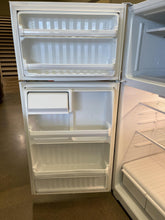 Load image into Gallery viewer, Hotpoint Refrigerator - 7876