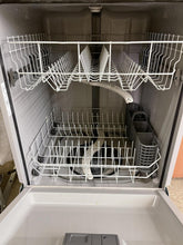Load image into Gallery viewer, Hotpoint Dishwasher - 0972