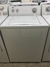 Load image into Gallery viewer, Whirlpool Inglis Washer and Gas Dryer Set - 6039 - 7541