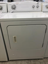 Load image into Gallery viewer, Whirlpool Inglis Washer and Gas Dryer Set - 6039 - 7541