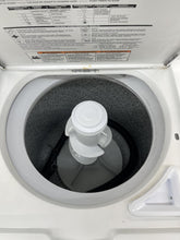 Load image into Gallery viewer, Whirlpool Washer and Gas Dryer Set - 3670-8483