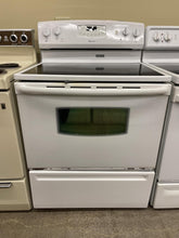 Load image into Gallery viewer, Magic Chef Electric Stove - 1116