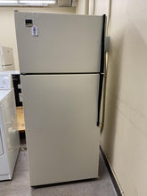 Load image into Gallery viewer, Whirlpool Refrigerator - 0580