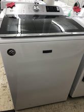 Load image into Gallery viewer, NEW Maytag Washer and Gas Dryer Set - 2730-8718