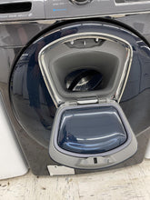 Load image into Gallery viewer, Samsung Black Front Load Washer - 6806