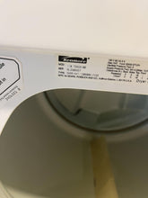 Load image into Gallery viewer, Kenmore Washer and Gas Dryer Set - 8518 - 8329