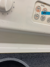 Load image into Gallery viewer, Hotpoint Electric Stove - 2800