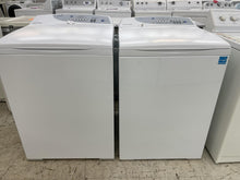Load image into Gallery viewer, Fisher-Paykel Washer and Gas Dryer Set - 8201-1158