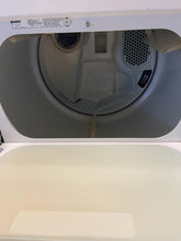 Load image into Gallery viewer, Kenmore Washer and Gas Dryer Set - 8518 - 8329