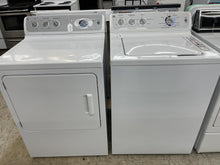 Load image into Gallery viewer, GE Washer and Electric Dryer Set - 6433-7372