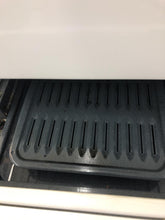 Load image into Gallery viewer, Frigidaire Gas Stove - 1582