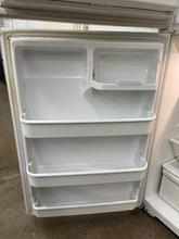 Load image into Gallery viewer, Magic Chef Refrigerator - 2566