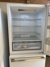 Load image into Gallery viewer, Hisense Bottom Freezer Refrigerator - 1973
