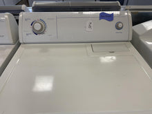 Load image into Gallery viewer, Whirlpool Washer and Gas Dryer Set - 4297-0517