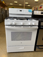 Load image into Gallery viewer, GE White Gas Stove - 3869
