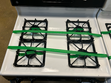 Load image into Gallery viewer, GE Gas Stove - 7502
