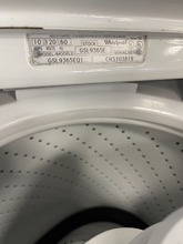 Load image into Gallery viewer, Whirlpool Washer and Gas Dryer Set - 6038 - 6042
