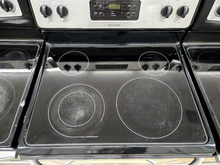 Load image into Gallery viewer, Frigidaire Electric Stove - 7811
