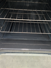 Load image into Gallery viewer, (T08752) Frigidaire Gas Stove - 8752
