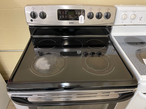 Kenmore Stainless Electric Stove - 5650