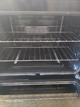 Load image into Gallery viewer, Frigidaire Stainless 5 Buner Steam Clean Gas Stove - 7692
