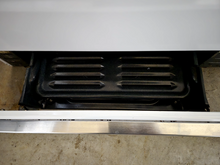 Load image into Gallery viewer, Hotpoint Gas Stove - 8040
