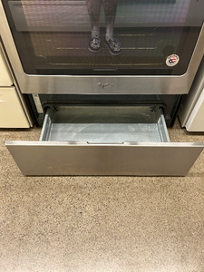 Whirlpool Stainless Electric Stove - 6905