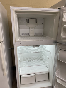 Frigidaire Refrigerator - 5784