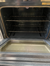 Load image into Gallery viewer, Whirlpool Gas Stove - 6514
