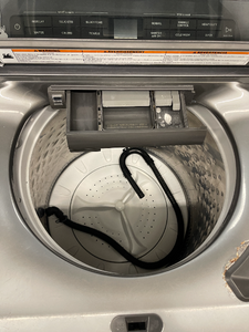 Whirlpool Washer and Gas Dryer Set - 5914 - 6110