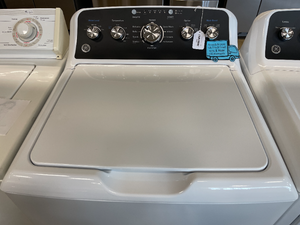 GE Washer and Gas Dryer Set - 6883 - 6882
