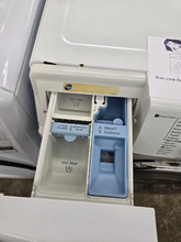 Load image into Gallery viewer, (T08816) Samsung Front Load Washer and Gas Dryer Set - 8644-8645
