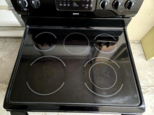 Load image into Gallery viewer, (T08934) Kenmore Electric Stove - 8934
