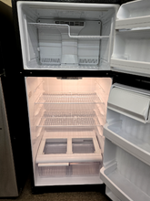 Load image into Gallery viewer, GE Refrigerator - 5618
