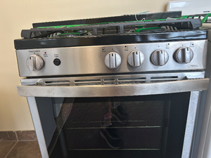 GE 24" Stainless Steel Gas Stove - 7056