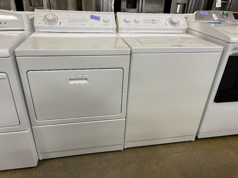 Whirlpool Washer and Gas Dryer Set - 6038 - 6042