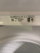 Load image into Gallery viewer, Whirlpool Washer and Gas Dryer Set - 5824 - 5822
