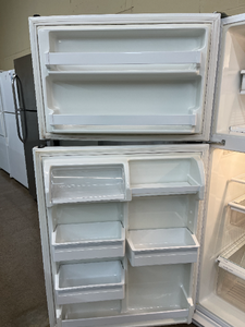 Kenmore Refrigerator - 5781