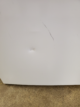 Load image into Gallery viewer, GE Washer And Electric Dryer Set - 4573 -4574

