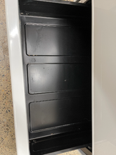 Load image into Gallery viewer, GE Electric Stove - 5489
