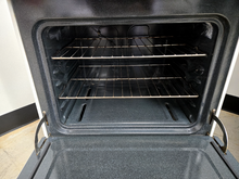 Load image into Gallery viewer, Hotpoint Gas Stove - 8153
