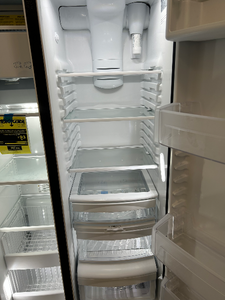 GE 21.8 cu Ft Counter Depth Refrigerator - 6827