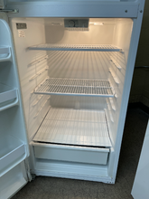 Load image into Gallery viewer, Roper Refrigerator - 5674
