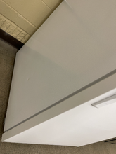 Load image into Gallery viewer, Whirlpool - 18.2 Cu. Ft. White Refrigerator - 6079
