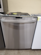 Load image into Gallery viewer, GE 39 dBA Stainless Dishwasher - 5137
